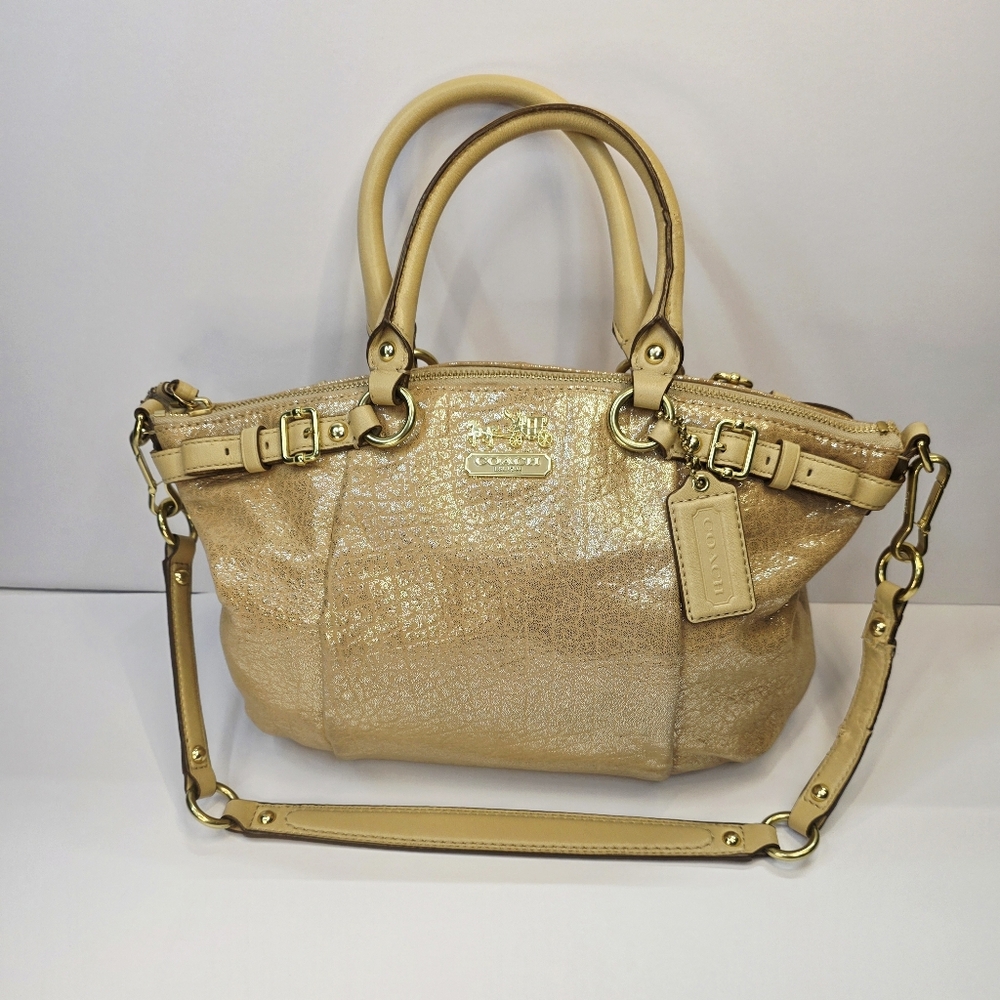 RARE & RETIRED VINTAGE COACH Madison Sophia Shimmering Champagne Gold Satchel